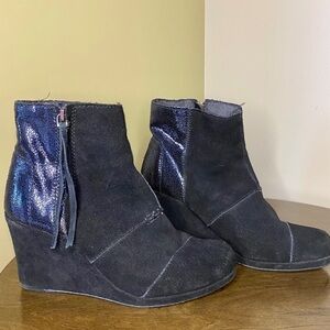 Toms 2-tone Suede Wedge Black Size W8